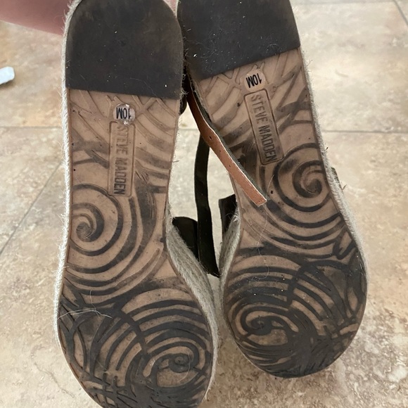 Steve Madden Olive Suede Espadrille. Size 10 - Picture 5 of 5